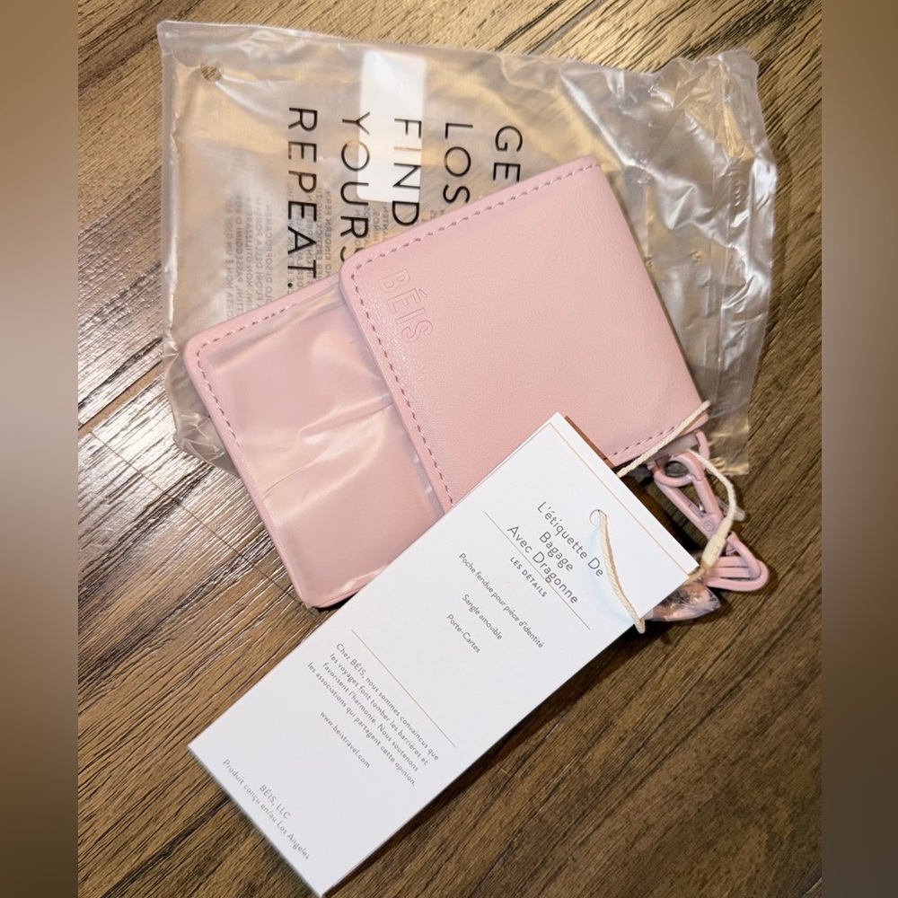 BEIS ID Wristlet in Atlas Pink